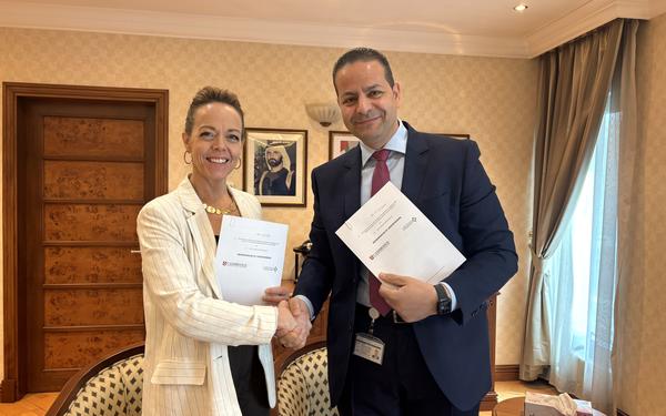 Jane Mann and Dr Mohammad Hourani 