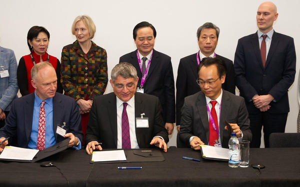 Vietnam and Cambridge MOU